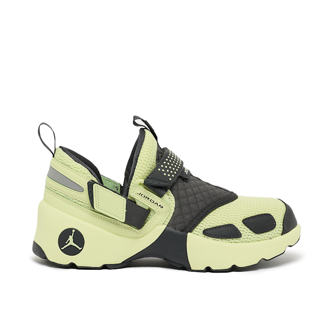 Jordan Wmns Trunner LX luminous yellow 86212 2