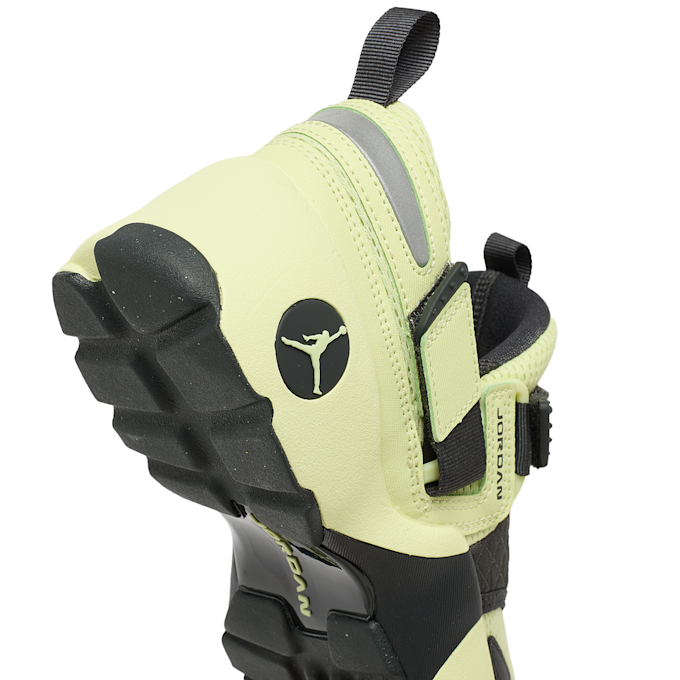 Jordan Wmns Trunner LX luminous yellow 86212 6