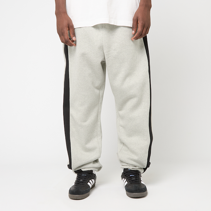 adidas Originals x Fear of God Athletics Heather Fleece Pant grau 89766 2