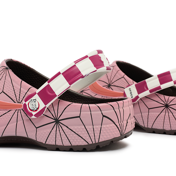 Crocs x Demon Slayer Classic Clog "Nezuko" light pink 86526 7