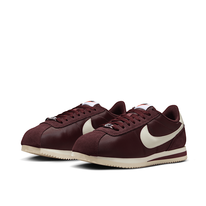 Nike   Wmns Cortez Textile red 91912 1
