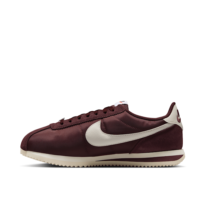 Nike   Wmns Cortez Textile rouge 91912 3