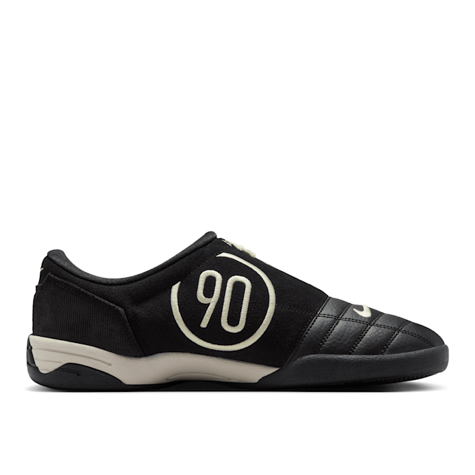 Nike   Total 90 III black 91951 2