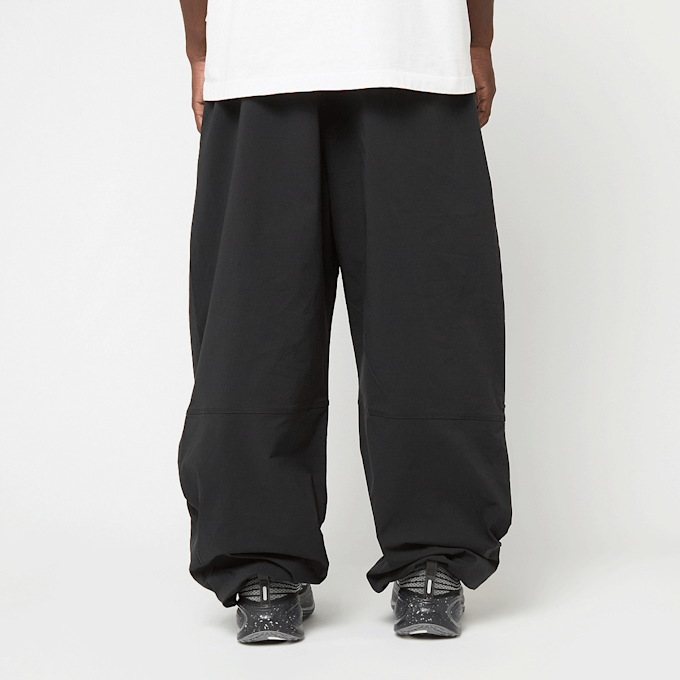 Nike Tech Woven Oversized Pants black 91970 4