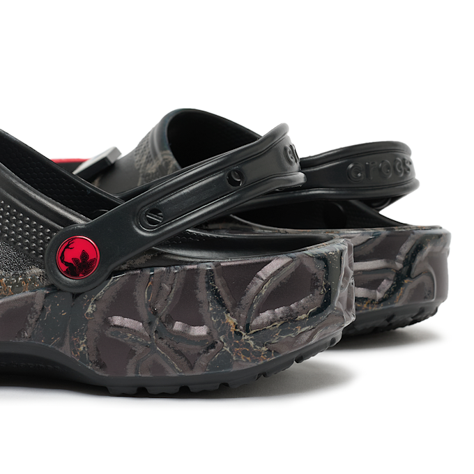 Crocs x Stranger Things Classic Clog zwart 99730 5