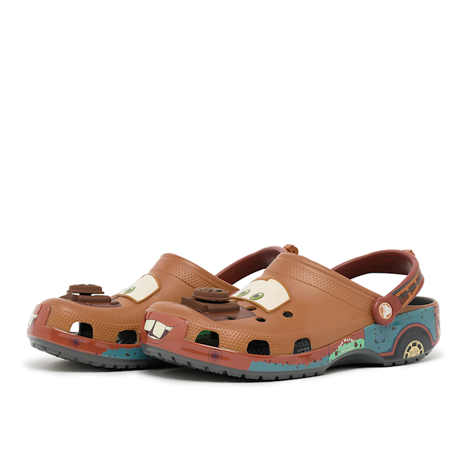 Crocs x Cars Classic Clog "Mater" brun 93132 1
