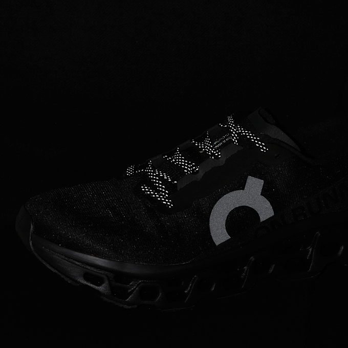 On Cloudmonster 3 schwarz 93940 8