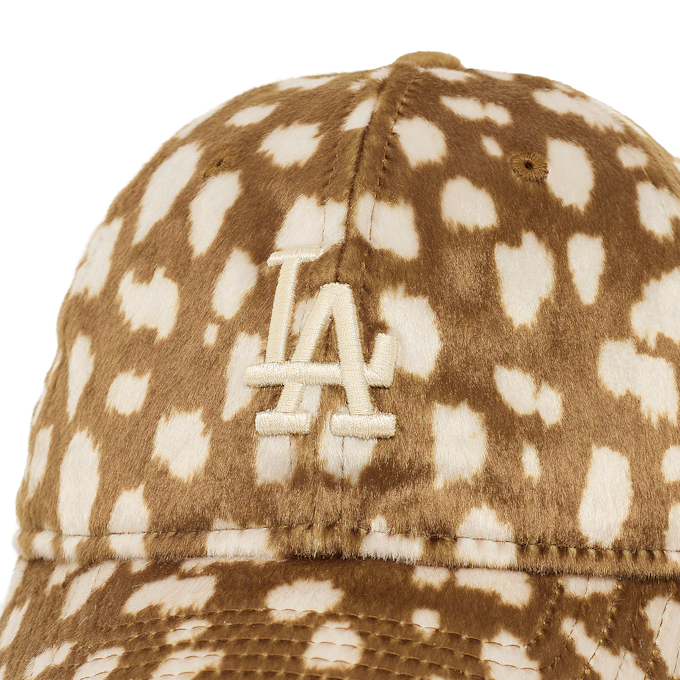 New Era Animal Deer Print 9Twenty Cap brun 94019 4