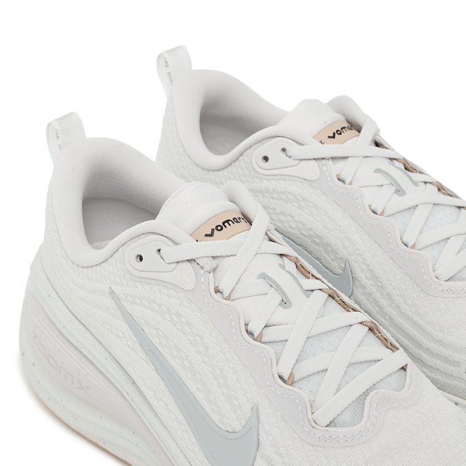 Nike Vomero Plus Speckle grau 94120 6