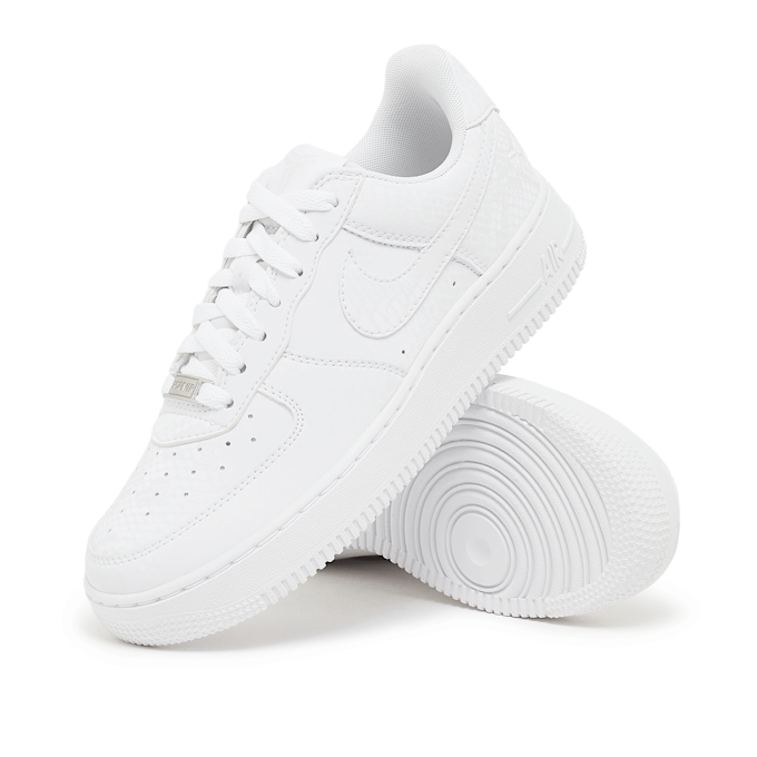 Nike Wmns Air Force 1 Low blanc 94136 7