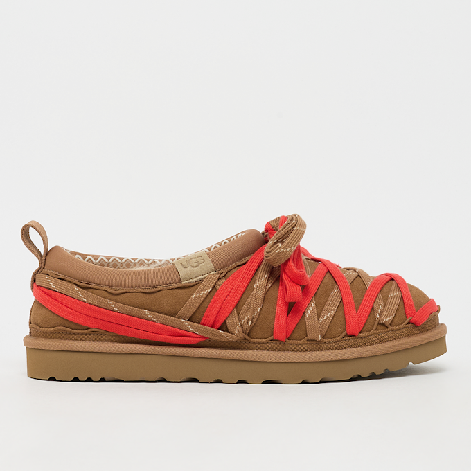 UGG Tasman Lace (Includes Free Charms) braun 94908 2