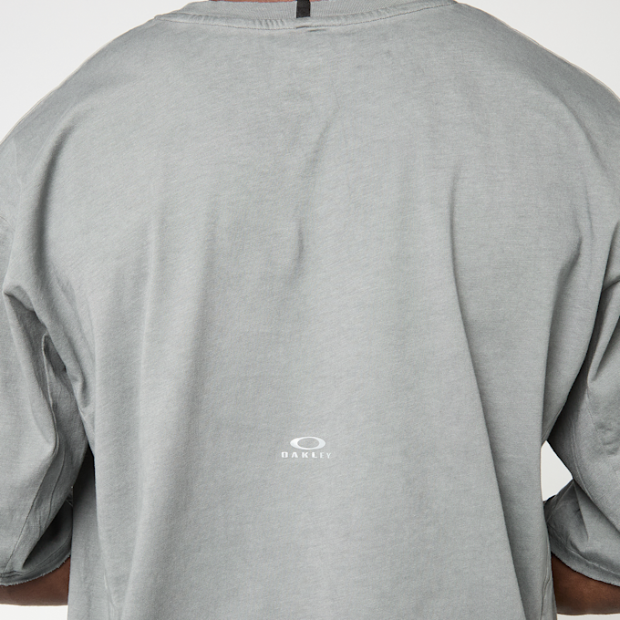 Oakley Latitude Veil Tee grey 95114 4