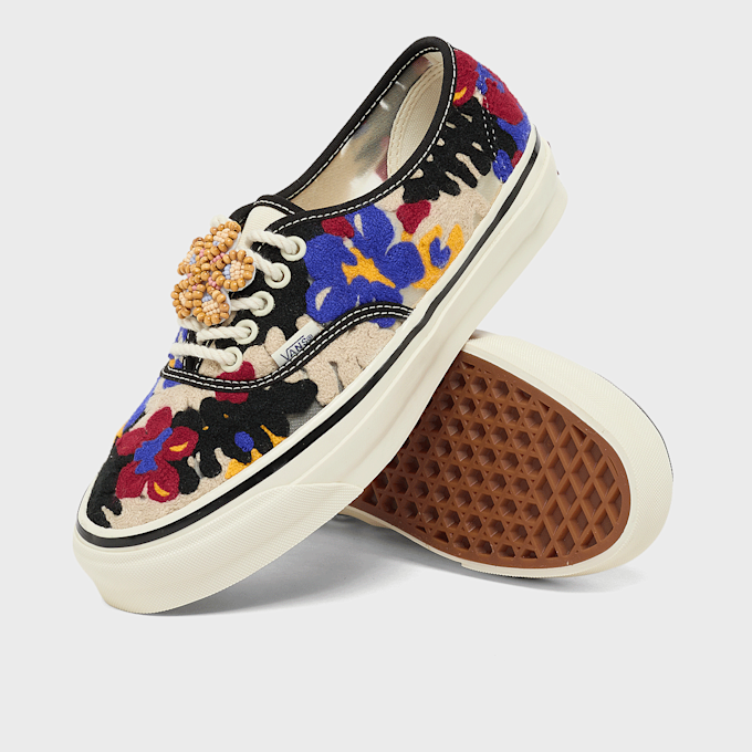 Vans Wmns LX Authentic 44 Needlework schwarz 95621 7