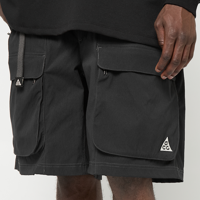 Nike ACG Smith Summit Cargo Short black 98117 4