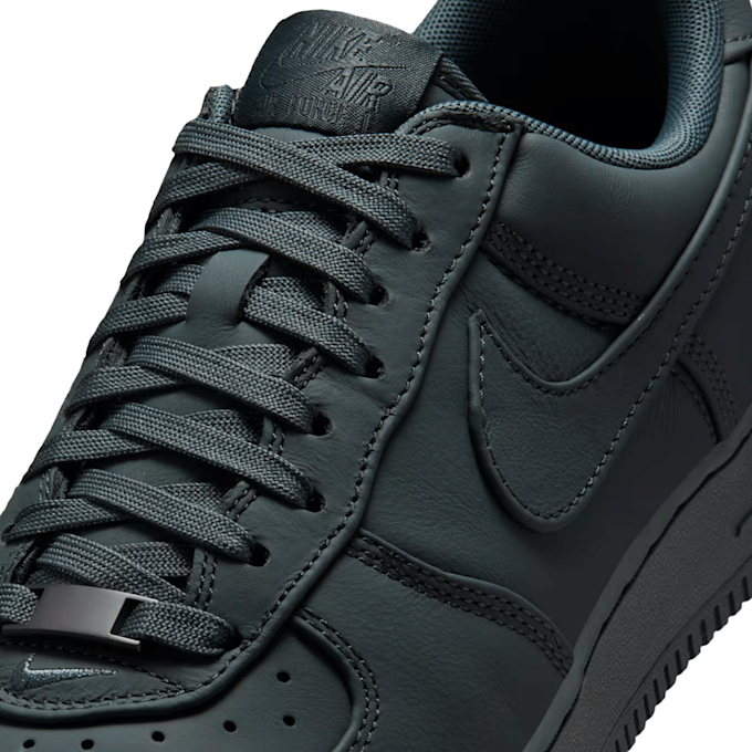 Nike Air Force 1 Low Retro Prm gris 98572 7