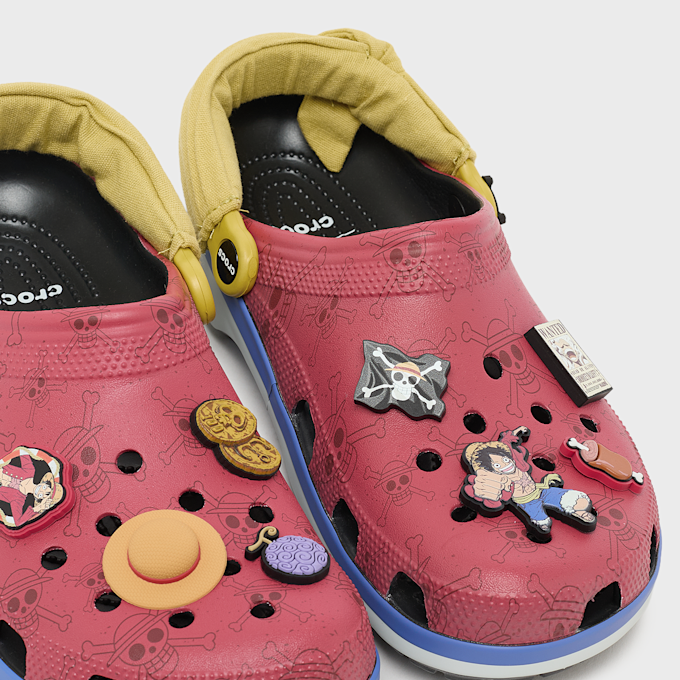 Crocs x One Piece "Luffy" Classic Clog rood 98657 6