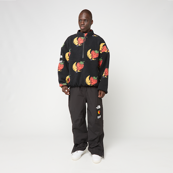 The North Face x Sky High Farm Fleece Jacket black 100577 2