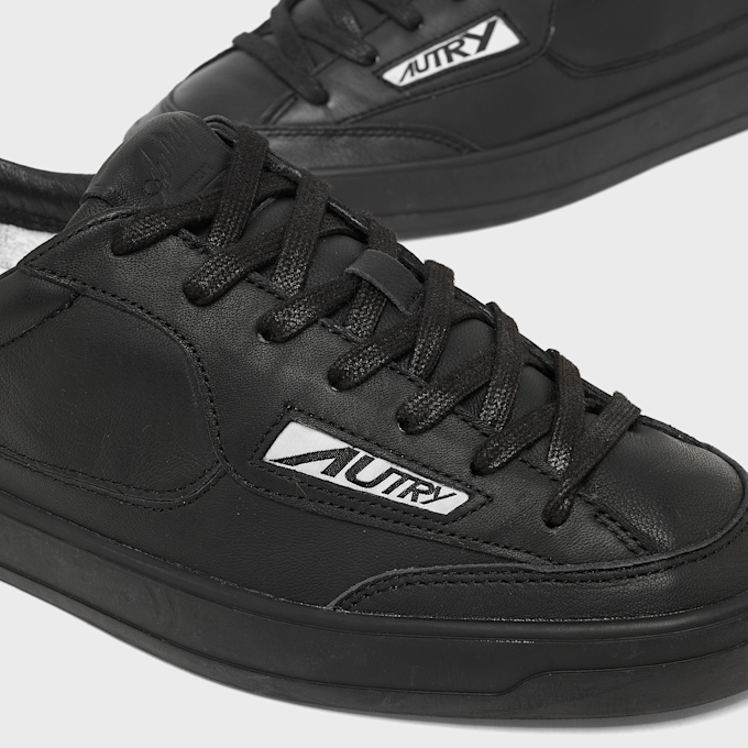 Autry Windspin Low Goat Leather black 103189 6