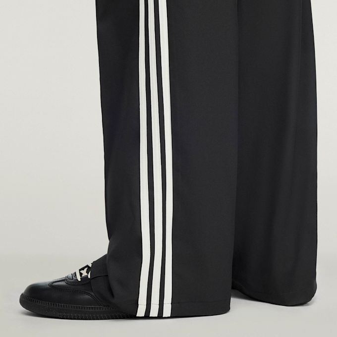 adidas Originals x Song For The Mute Adi008 Trackpant Schwarz 103798 4
