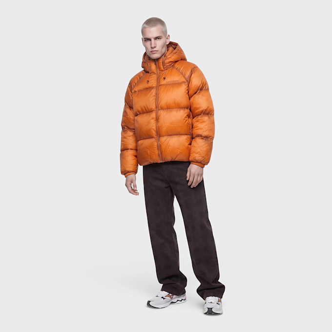 Daily Paper Raglan Sleeve Dias Puffer Jacket Orange 104453 2
