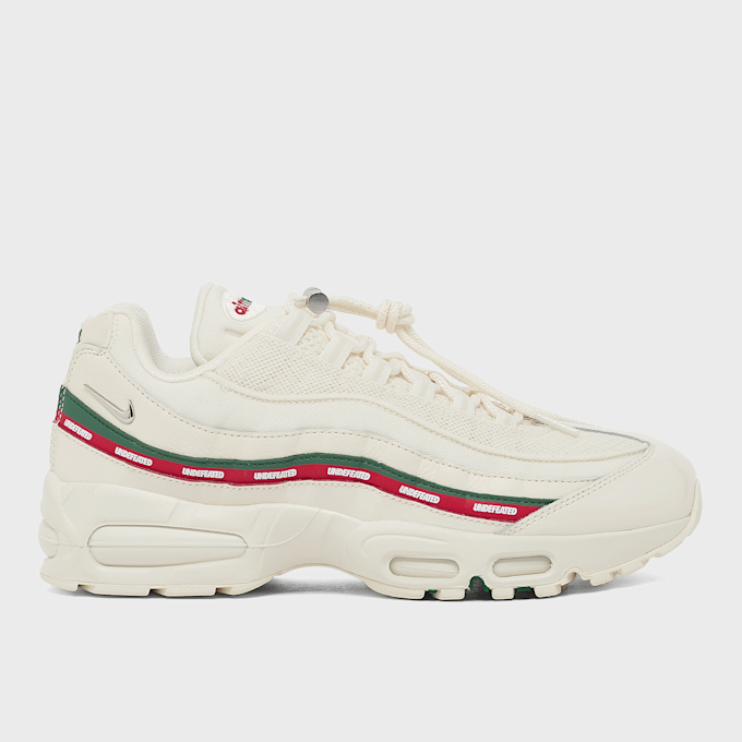 Nike   x Undefeated Air Max 95 beige 106081 2