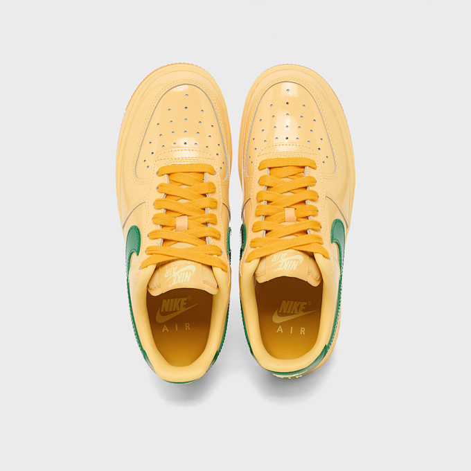 Nike   Wmns Air Force 1 Low Patent Leather "Topaz Gold" gelb 106175 4