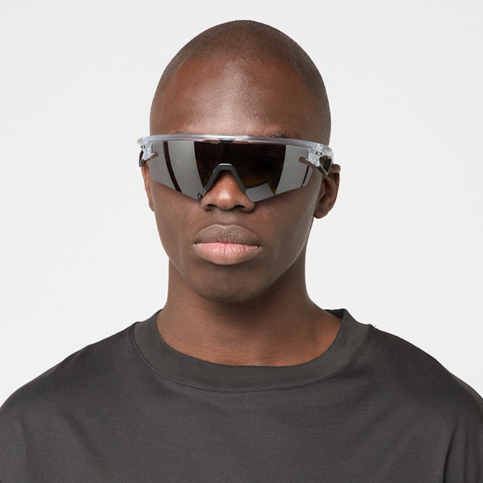 Oakley Sphaera Slash grau 106324 6