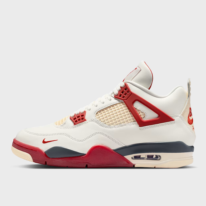Jordan x Nigel Sylvester Jordan 4 Retro SP beige 107124 3