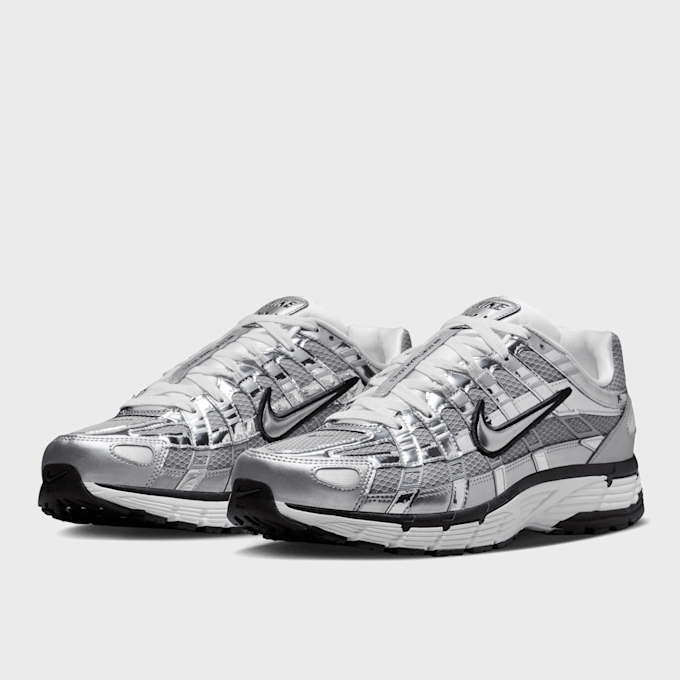Nike   P-6000 "Metallic Silver Sail" gris 52809 1