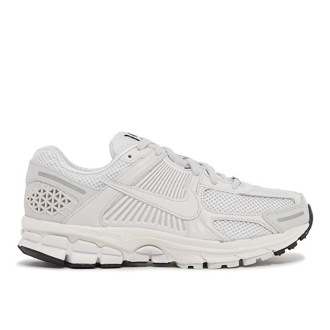 Nike   Wmns Zoom Vomero 5 SP gris 74874 2