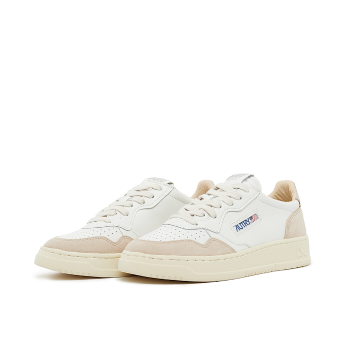 Autry&nbsp; Wmns Medalist Low beige 89114 1