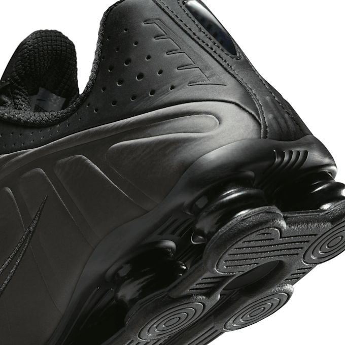 Nike   Shox R4 "Black Crimson" black 86548 8