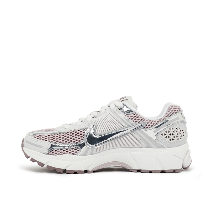 Nike   Wmns Zoom Vomero 5 argent 87660 3