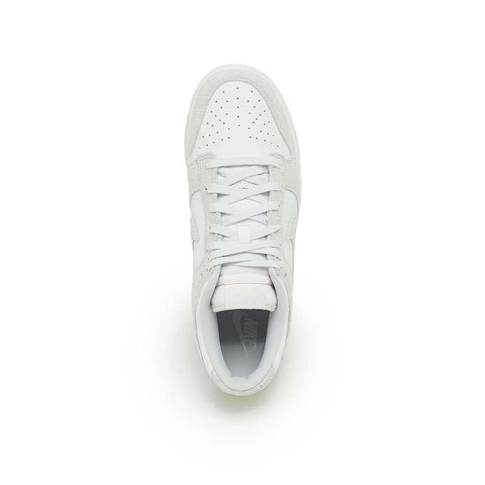 Nike Wmns Dunk Low "Suede Photon Dust" grau 89365 4