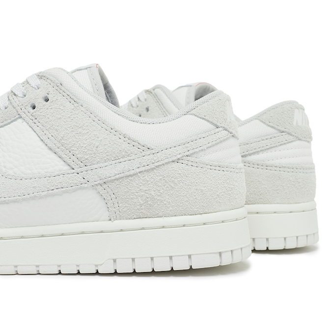 Nike Wmns Dunk Low "Suede Photon Dust" grau 89365 6