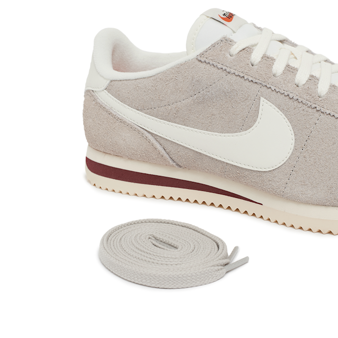 Nike Wmns Cortez SE gris 88688 8
