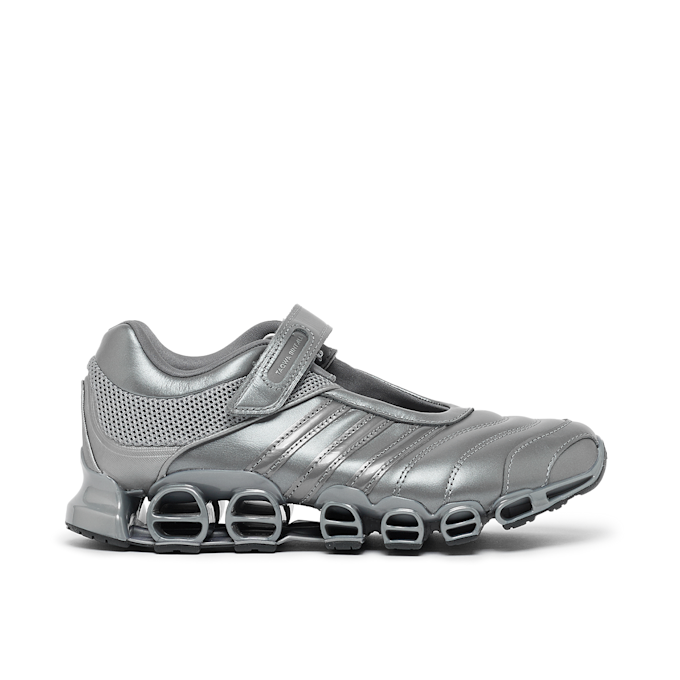 adidas Originals x Taqwa Bint Ali Wmns Megaride Mary-Jane grau 91199 2