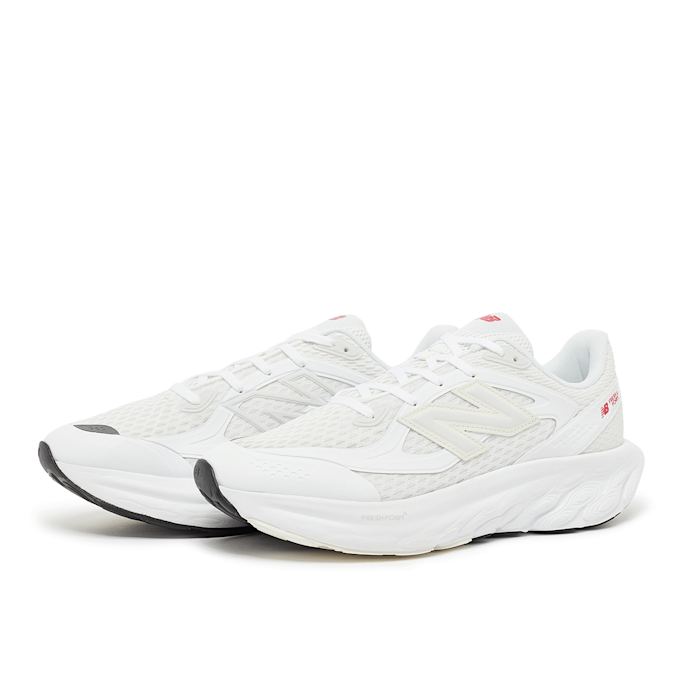 New Balance Fresh Foam Trainer white 85580 1