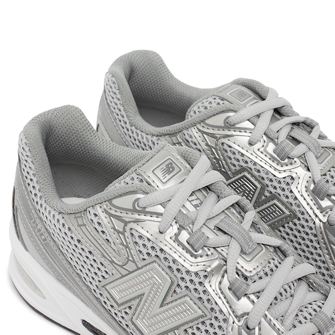 New Balance Wmns 740 (U740SG2) white 85935 6