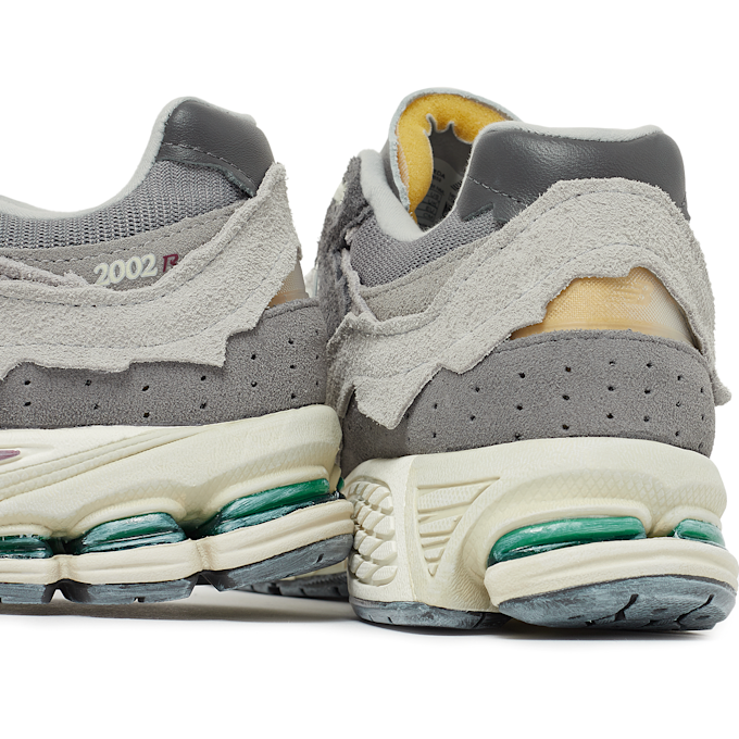New Balance Wmns 2002 "Protection Pack" (M2002RDA) grey 85701 7