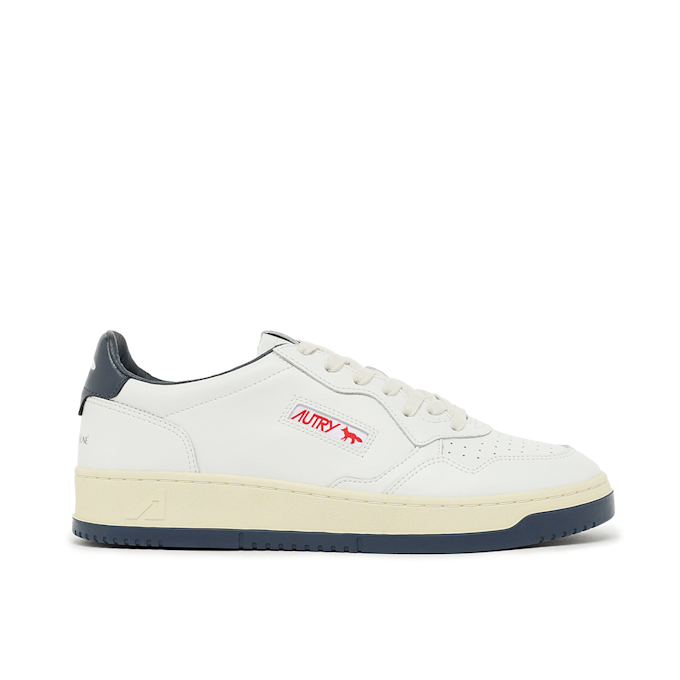 Autry x Maison Kitsune Wmns Medalist Low blanc 88522 2