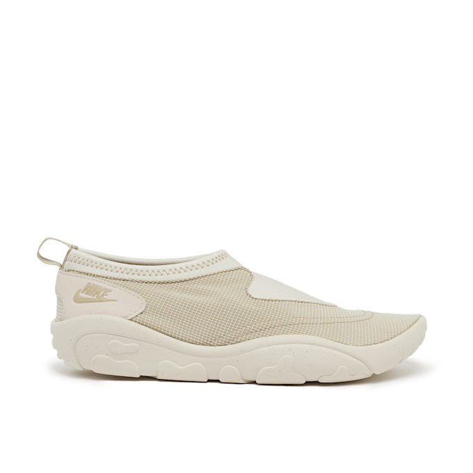 Nike Wmns Aqua Turf beige 90152 2