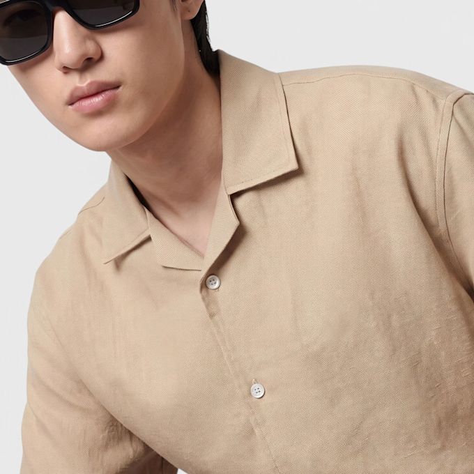 AMI PARIS Shortsleeve Shirt Beige 89504 3