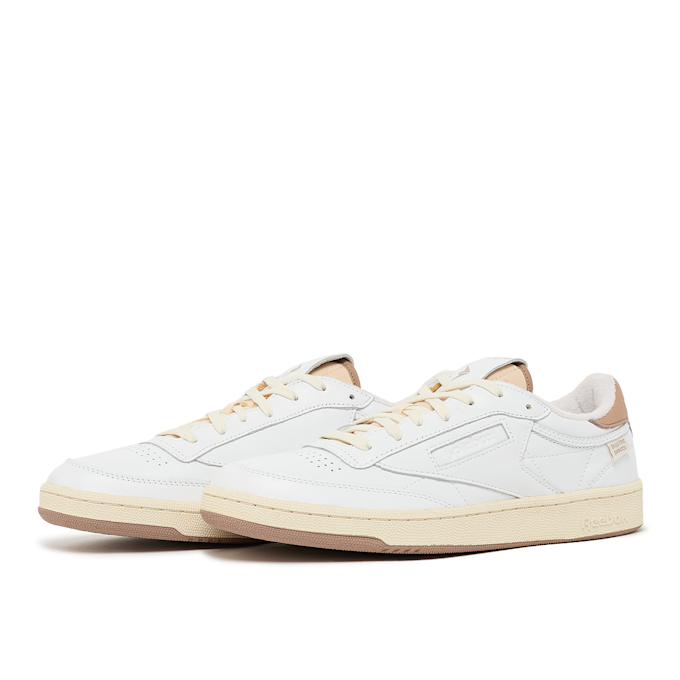Reebok x solebox Club C 85 Vintage white 86677 1