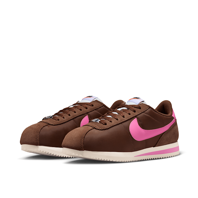 Nike   Wmns Cortez Textile brun 91910 1