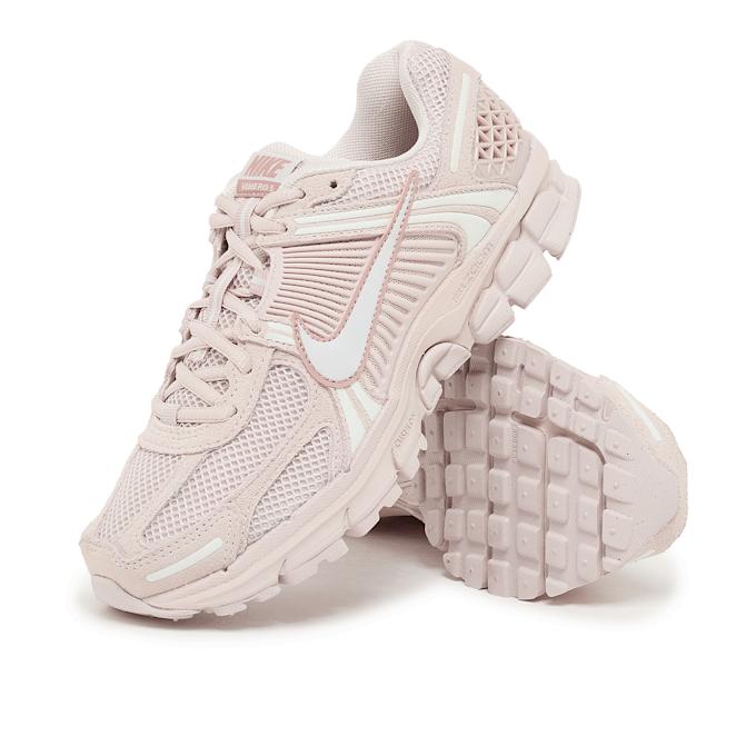 Nike   Wmns Zoom Vomero 5 light pink 91915 7