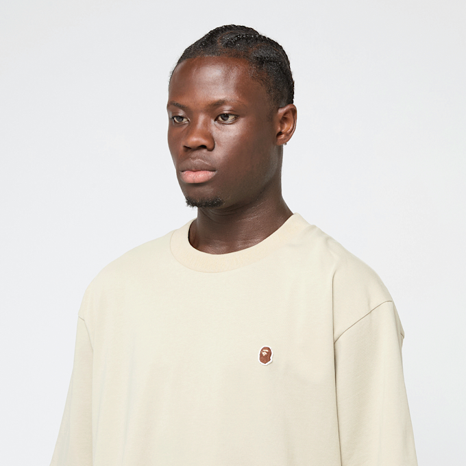 A Bathing Ape&nbsp; One Point Relaxed Fit Tee beige 92413 5