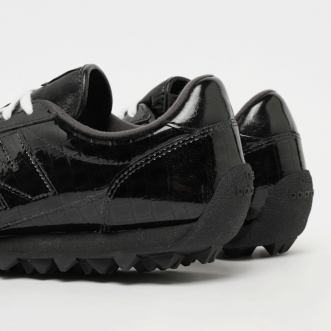 New Balance Gator Run (UGTR2SV) schwarz 93809 5