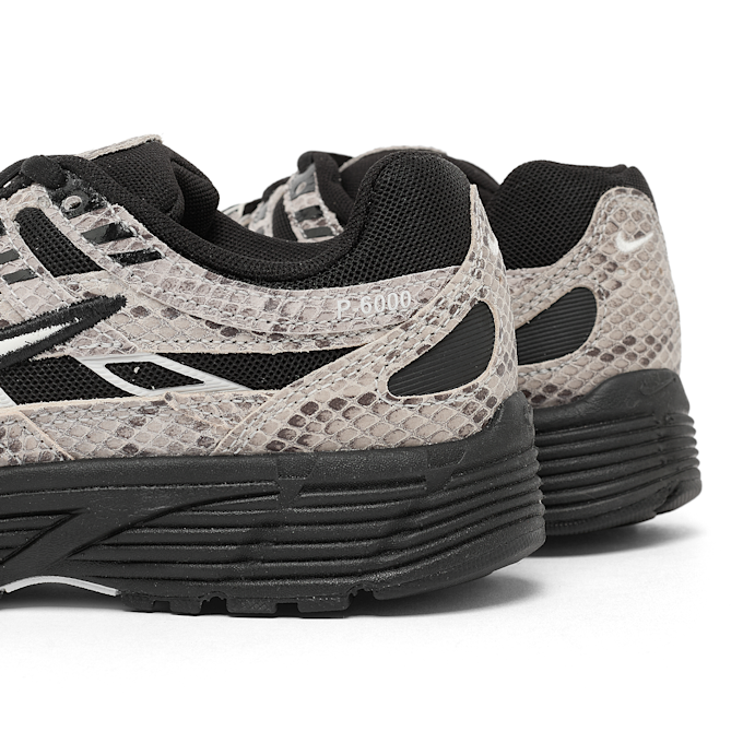 Nike   Wmns P-6000 SE black 94483 5
