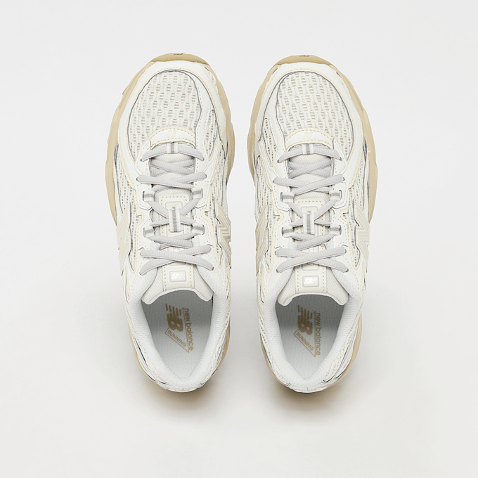 New Balance Wmns 740 beige 95506 4